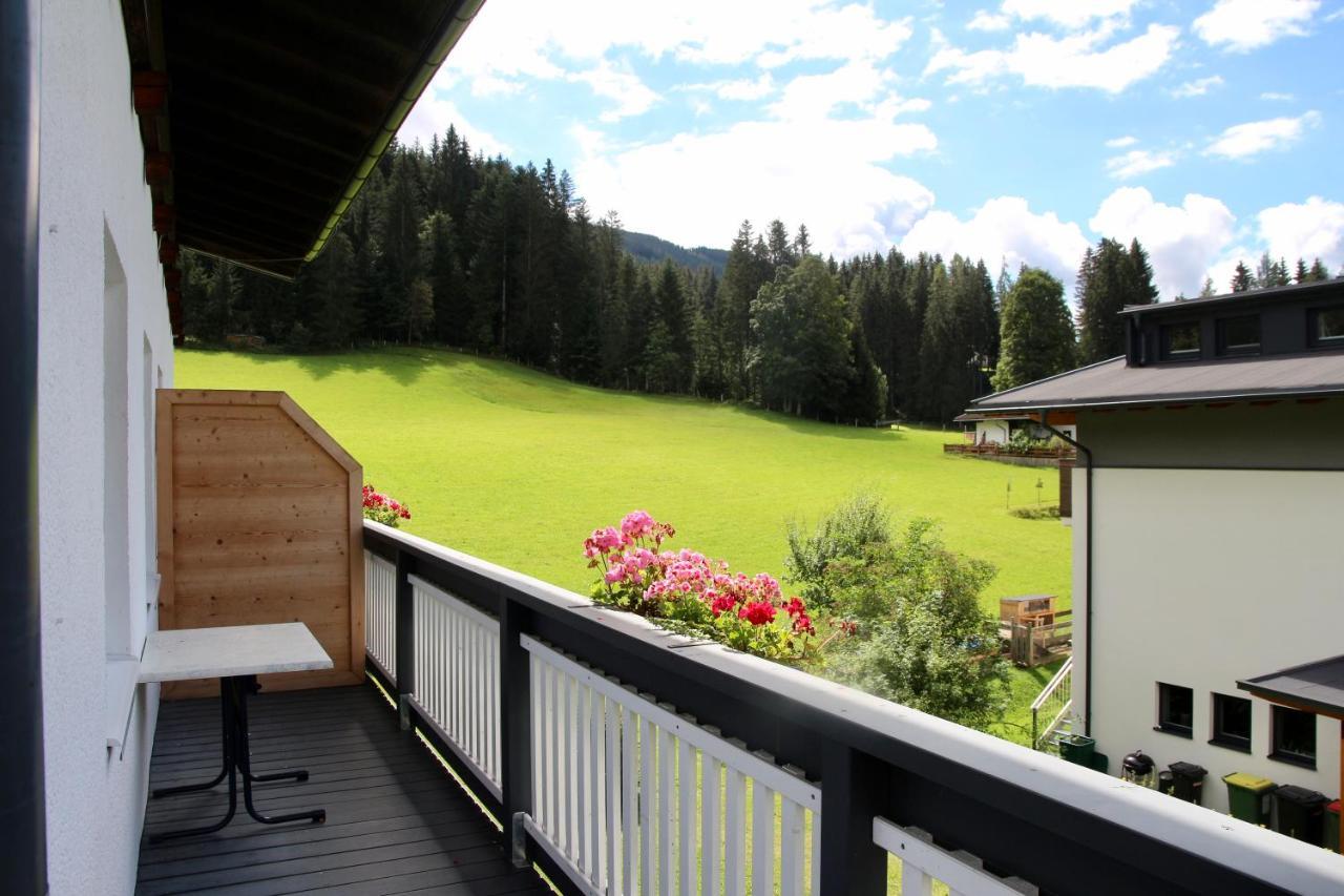 Boutique Hotel Alpenhof Sankt Martin am Tennengebirge Bagian luar foto