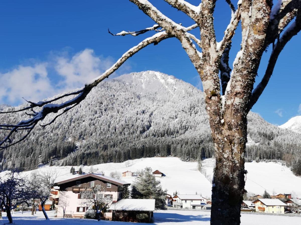 Boutique Hotel Alpenhof Sankt Martin am Tennengebirge Bagian luar foto