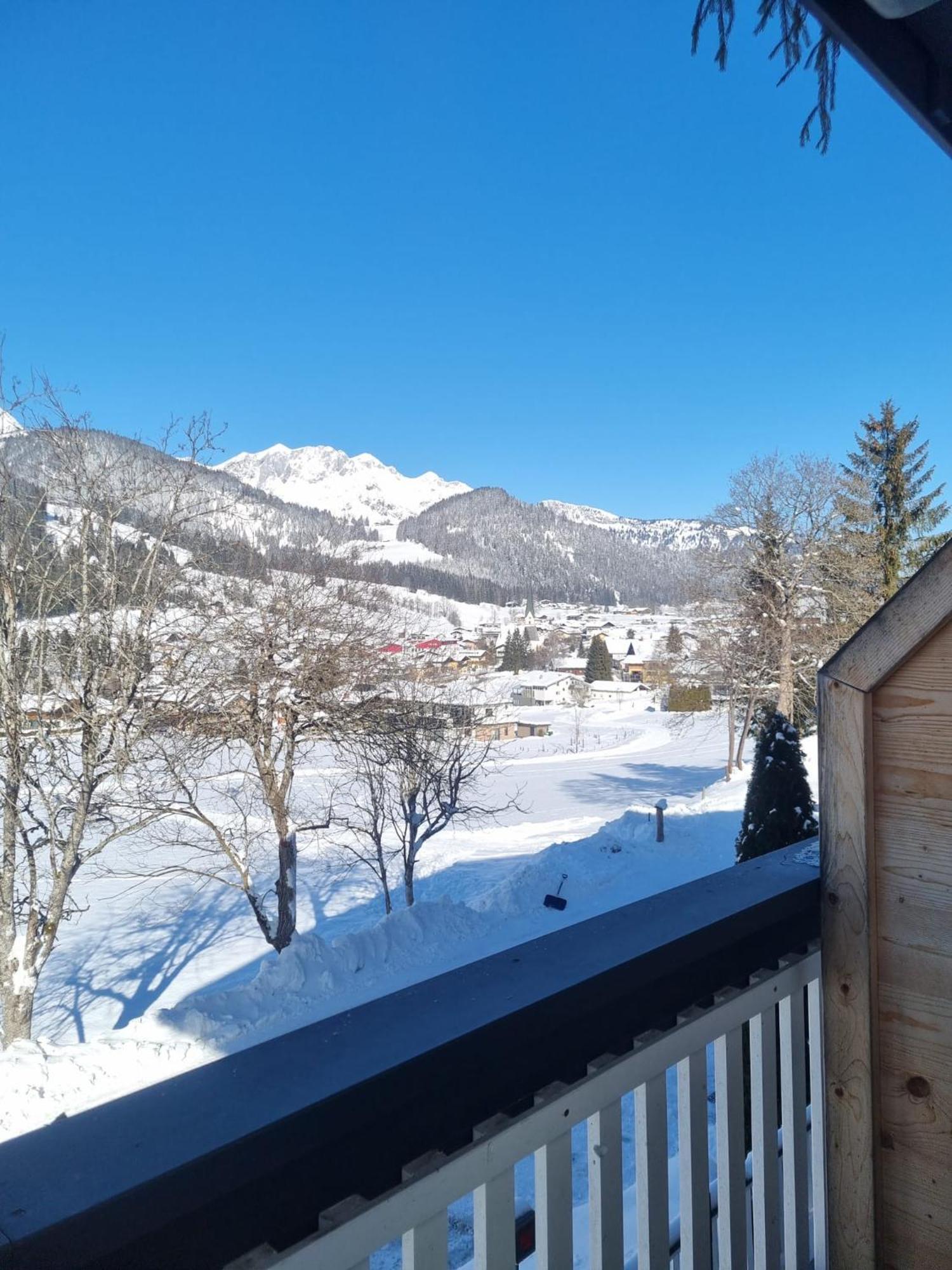 Boutique Hotel Alpenhof Sankt Martin am Tennengebirge Bagian luar foto