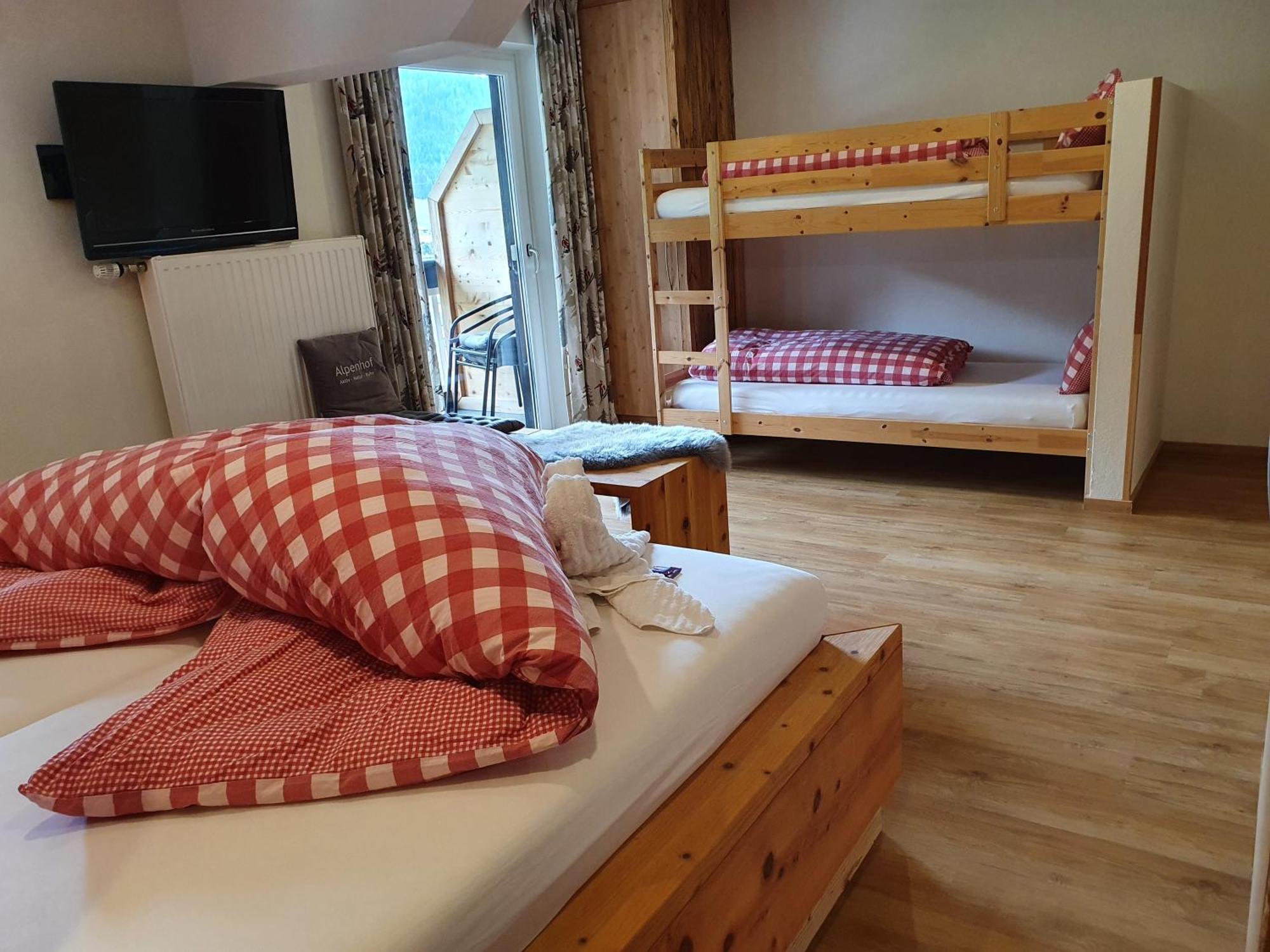 Boutique Hotel Alpenhof Sankt Martin am Tennengebirge Bagian luar foto