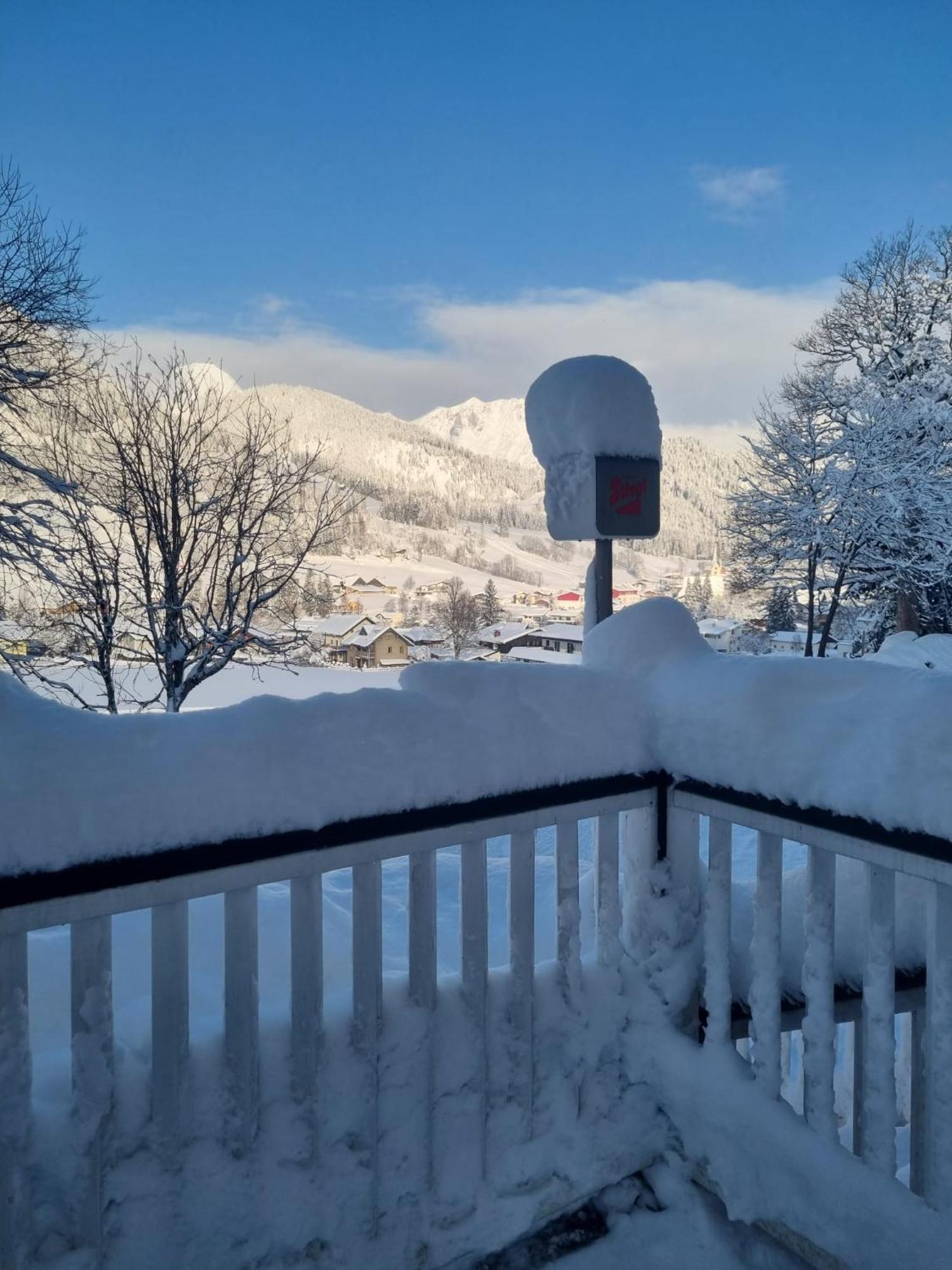 Boutique Hotel Alpenhof Sankt Martin am Tennengebirge Bagian luar foto